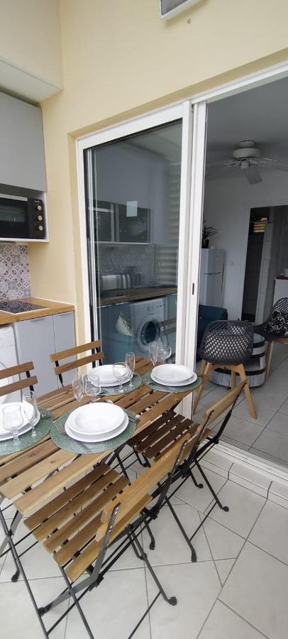 Flamboyant De La Baie Apartment Ла Трините Екстериор снимка